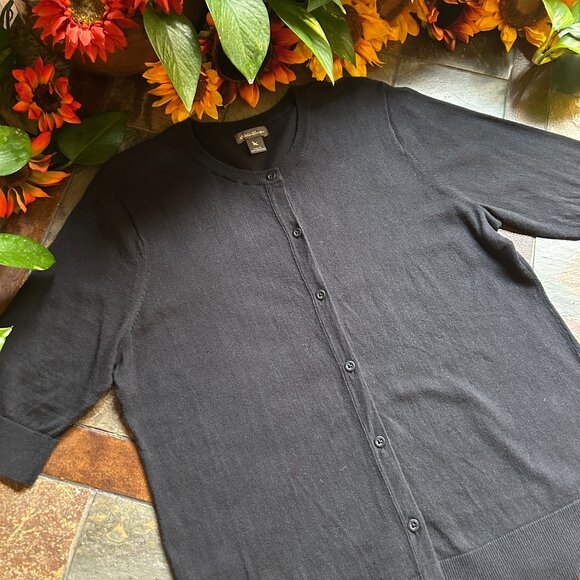 Eddie Bauer Christine Elbow Cardi in Black (size L) - Picture 2 of 11